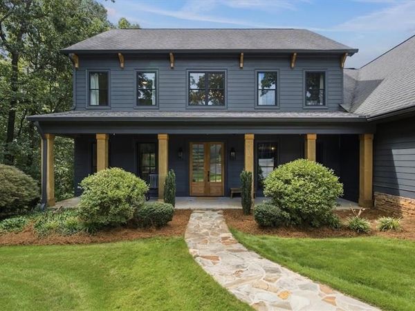 992 Oak Grove Road , Carrollton, GA 30117
