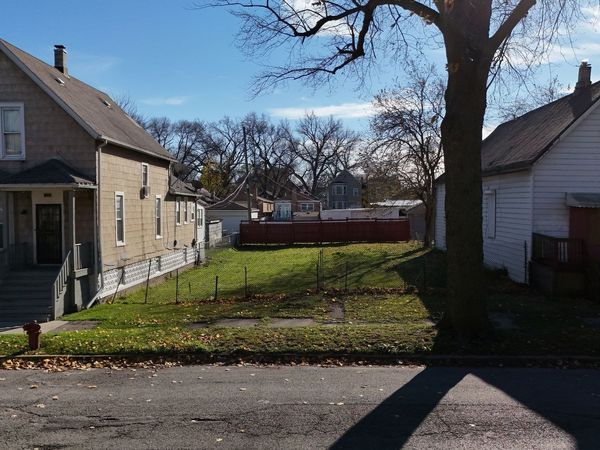 735 W 50th Street, Chicago, IL 60609