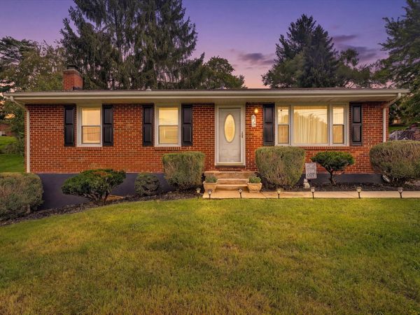 636 Ramada RD , Vinton, VA 24179