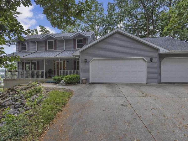414 Bittersweet LANE, Plymouth, WI 53073