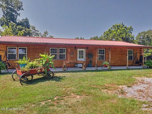 1 Stringer Road, Wiggins, MS 39577