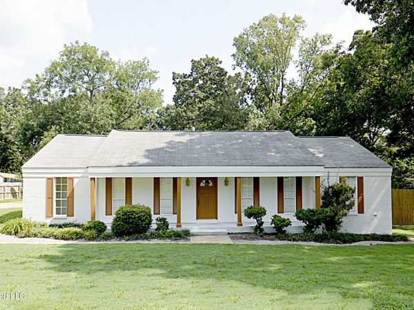 4490 S Big Horn Drive, Nesbit, MS 38651