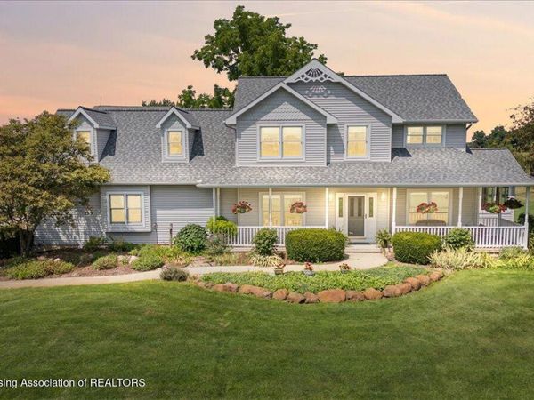 4147 E Strange Highway, Grand Ledge, MI 48837