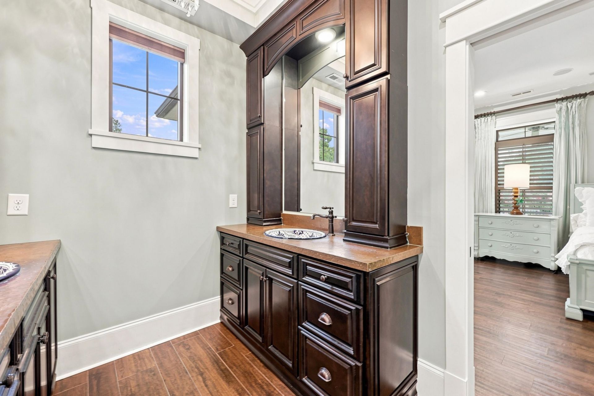 5627 Woodside Ave. Photo 27
