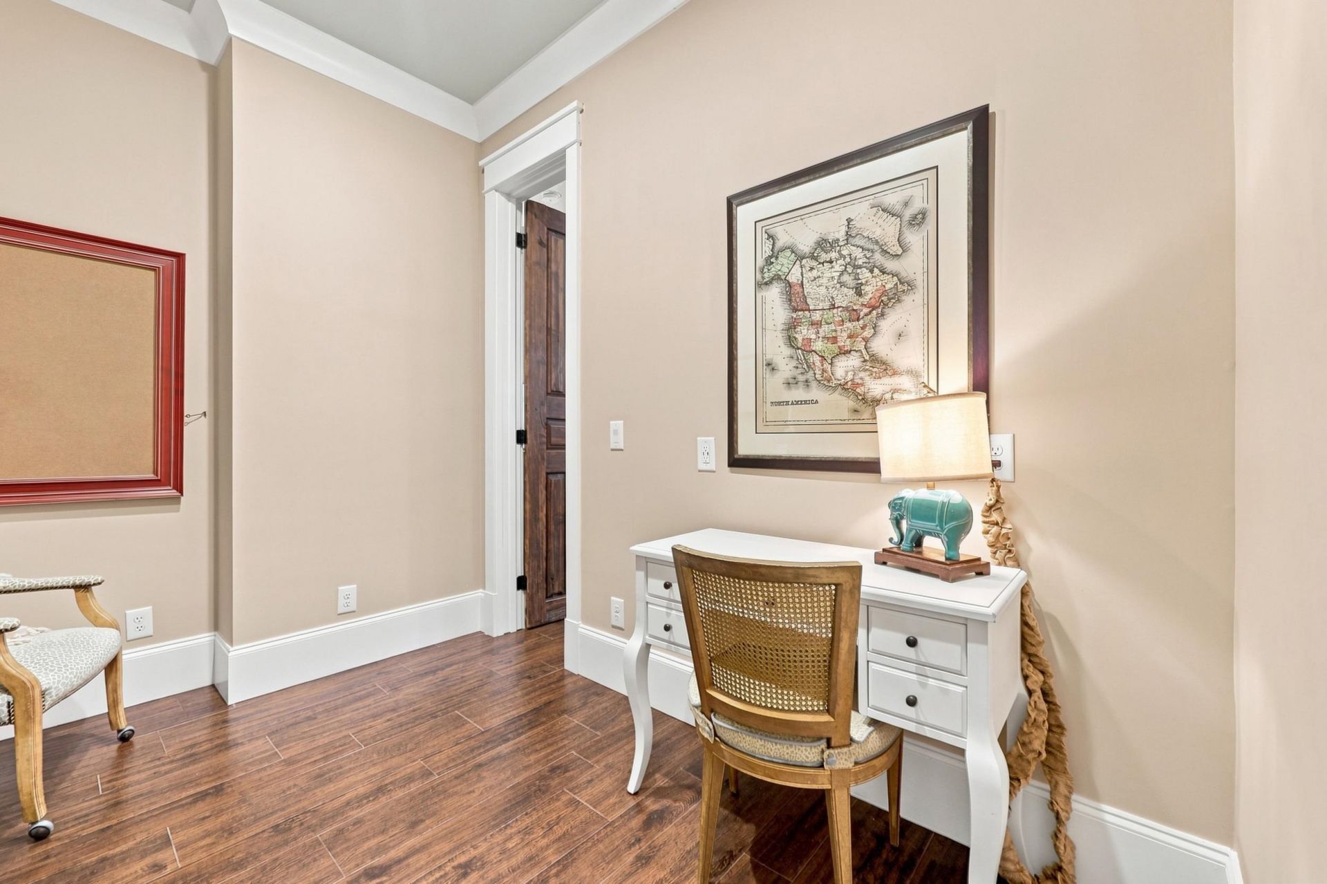 5627 Woodside Ave. Photo 32