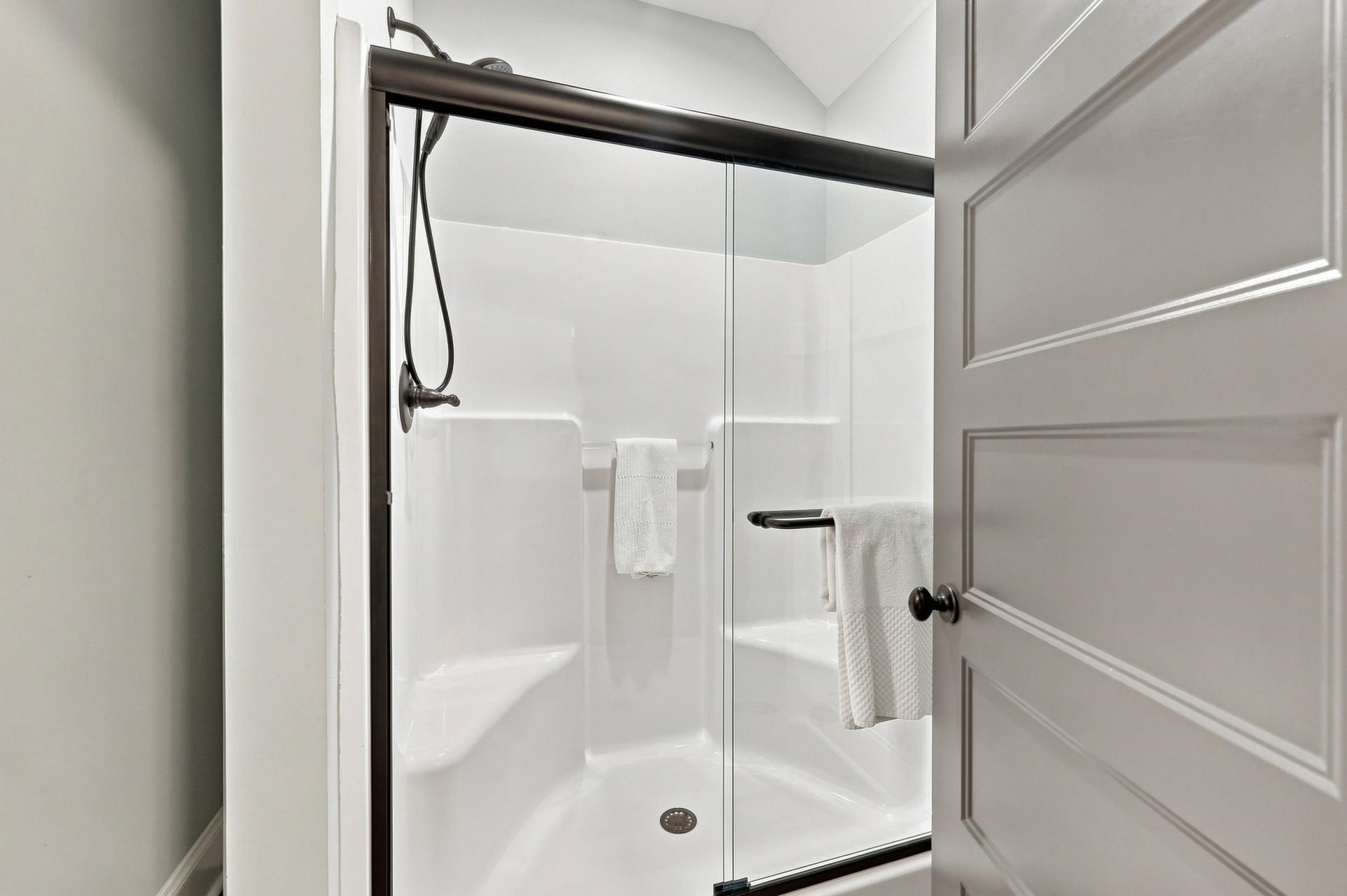 5627 Woodside Ave. Photo 42
