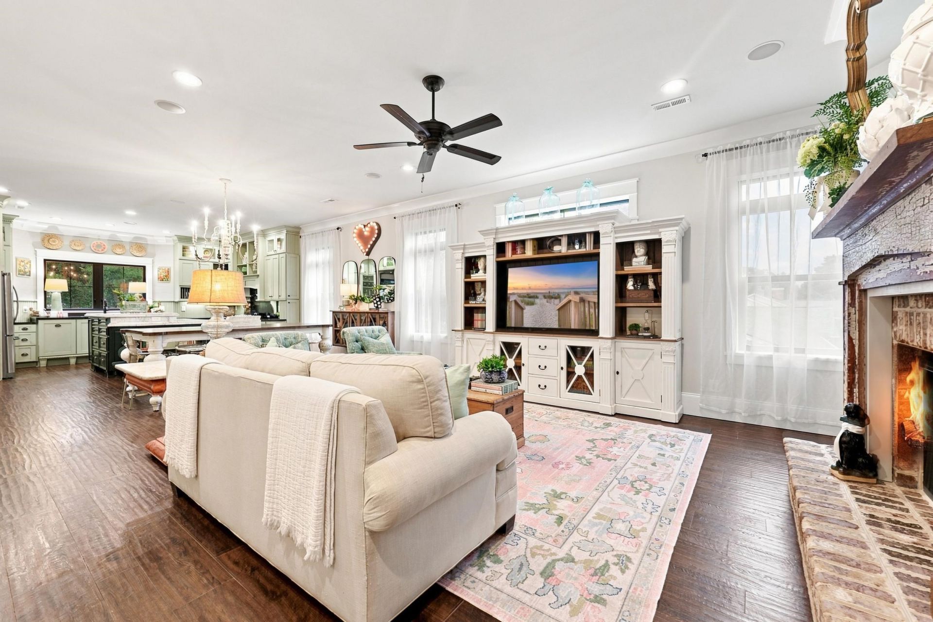 5627 Woodside Ave. Photo 5