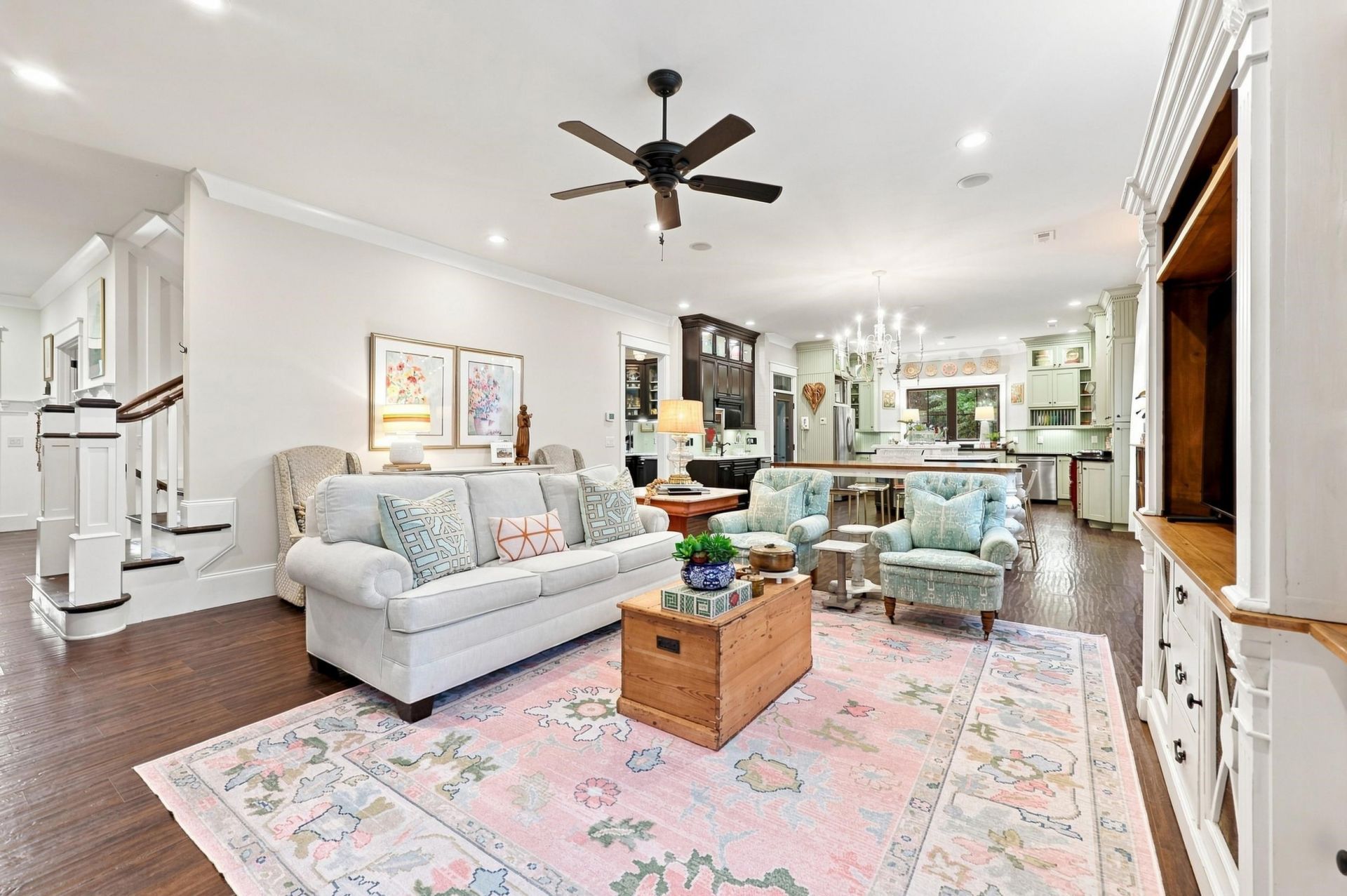5627 Woodside Ave. Photo 6