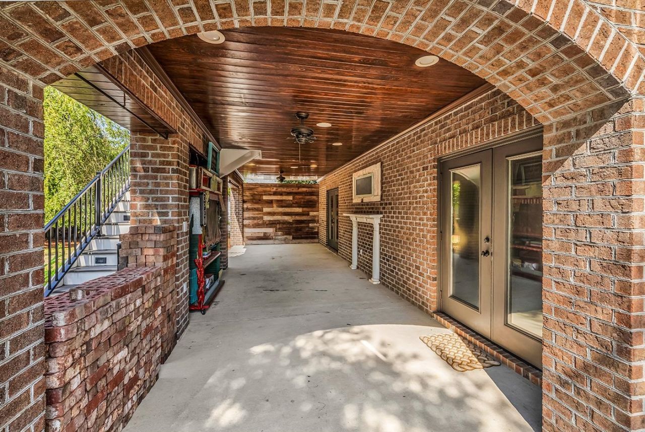 5627 Woodside Ave. Photo 71