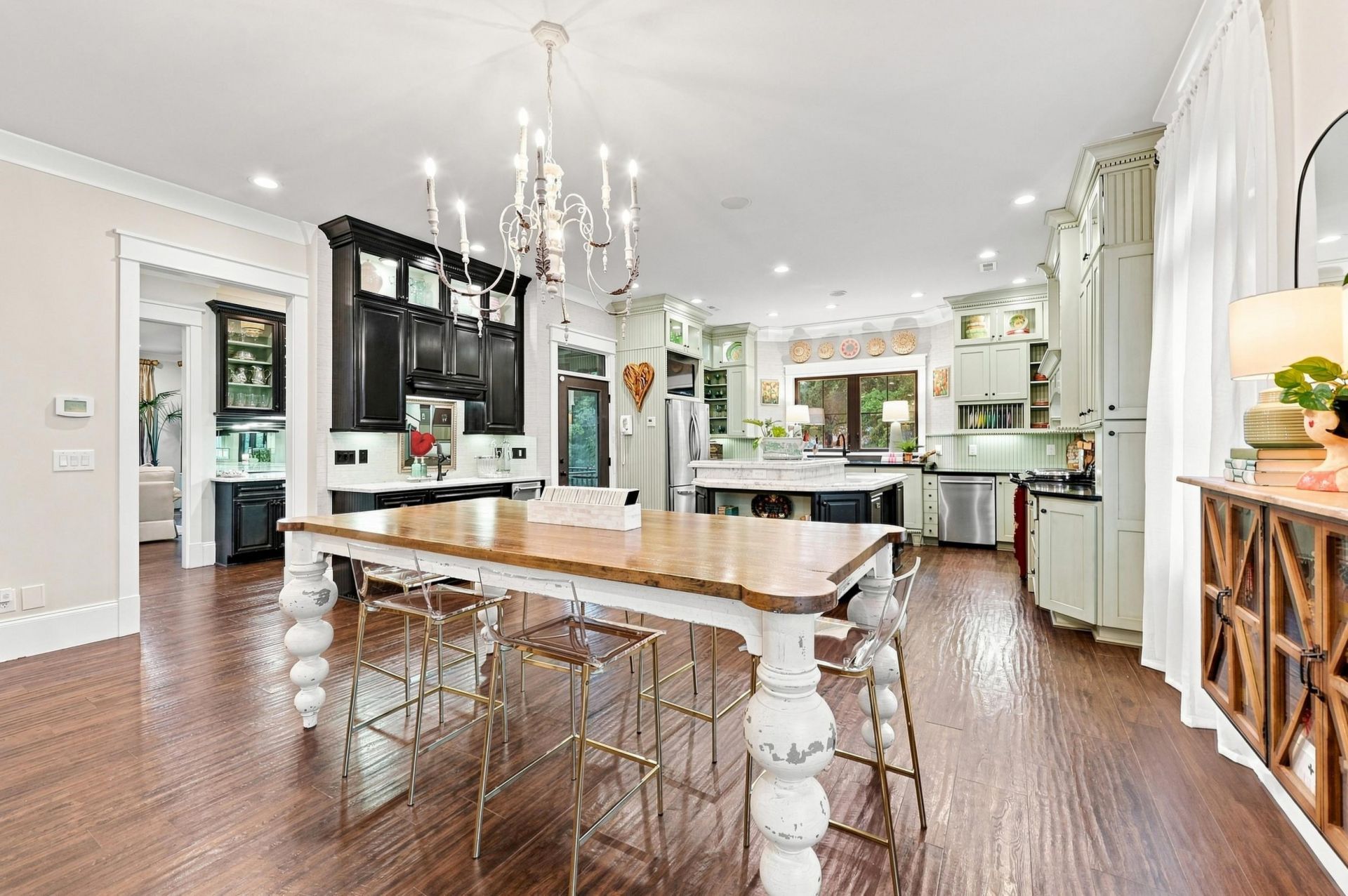 5627 Woodside Ave. Photo 8