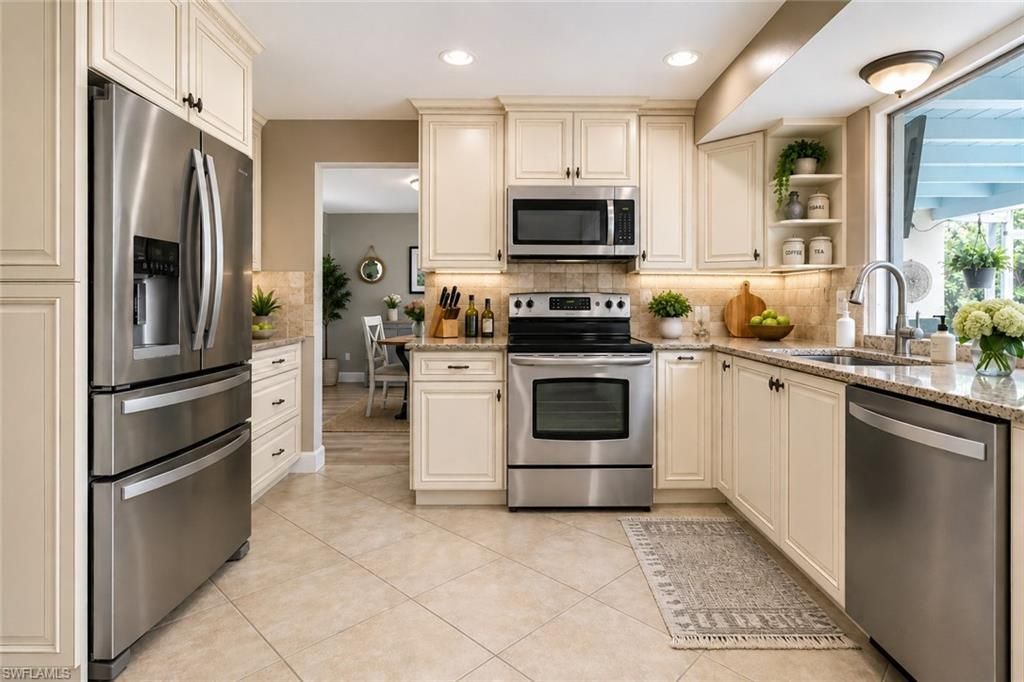 1352 Oaklawn Ct, Fort Myers, FL 33919 Photo