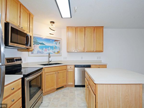 17565 69th Place N, Unit 207, Maple Grove, MN 55311