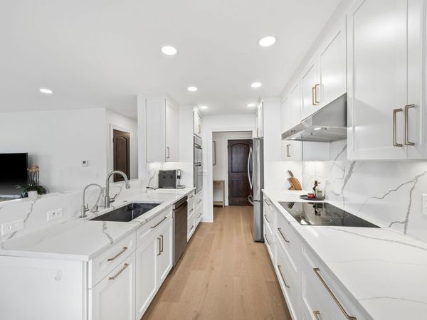 6300 Xerxes Avenue S, Unit 21, Edina, MN 55423