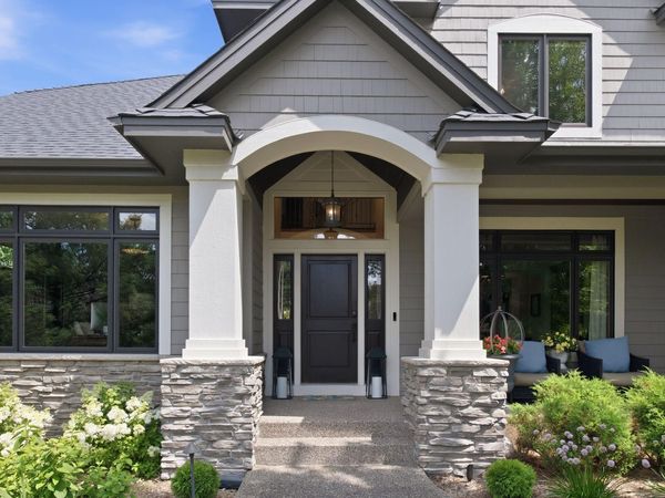 10053 Trails End Road, Chanhassen, MN 55317