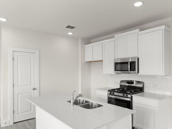 140 Whinny WAY , Georgetown, TX 78626