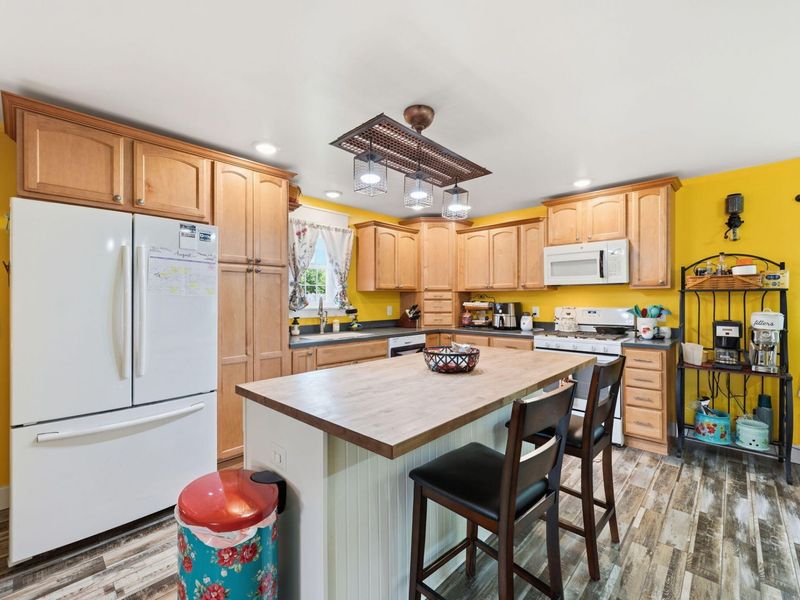562 Hathaway Trail, Tipp City, OH 45371 Photo 14