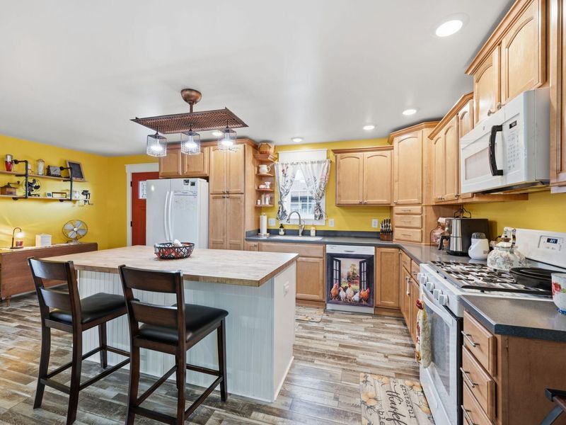 562 Hathaway Trail, Tipp City, OH 45371 Photo 15
