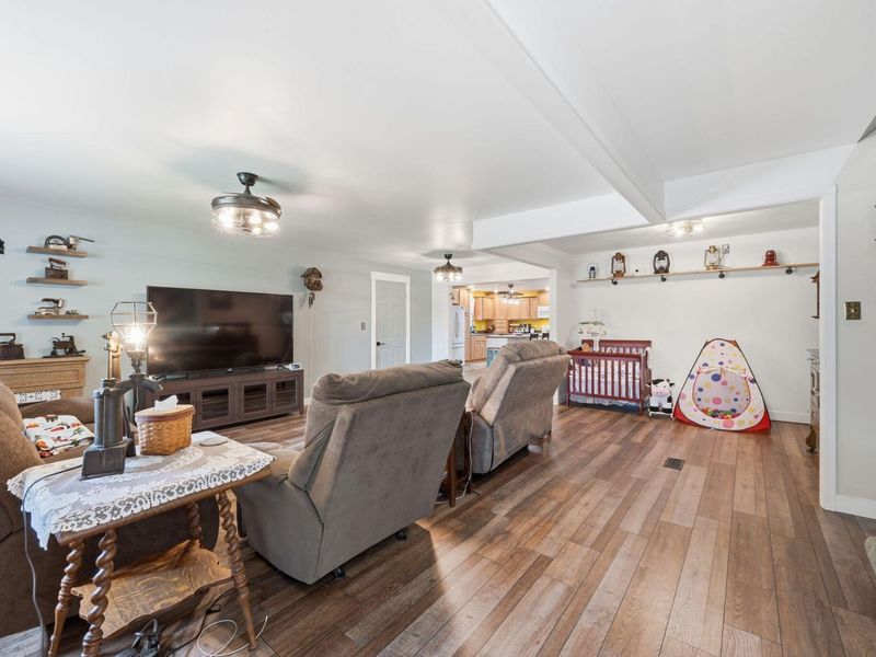 562 Hathaway Trail, Tipp City, OH 45371 Photo 7