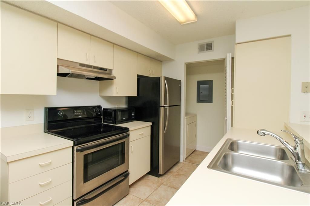 2118 Arbour Walk Cir , Unit 2811, Naples, FL 34109 Photo