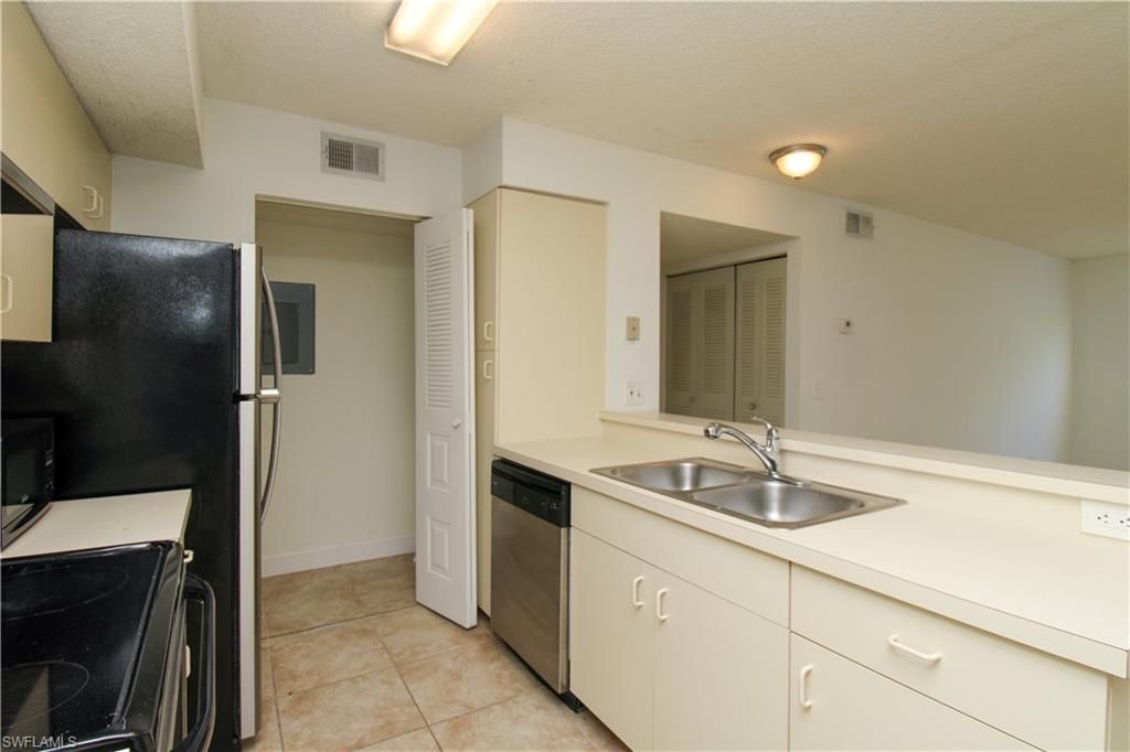 2118 Arbour Walk Cir , Unit 2811, Naples, FL 34109 Photo