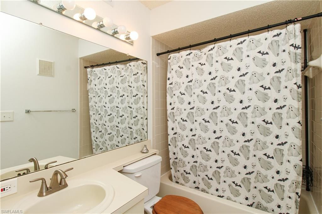 2118 Arbour Walk Cir , Unit 2811, Naples, FL 34109 Photo