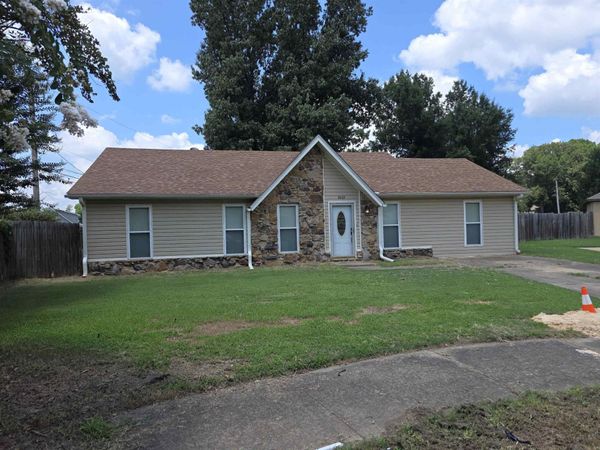 7869 SWEET BARK RD , Millington, TN 38053