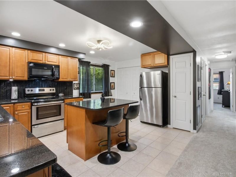 5242 Taylorsville Road, Dayton, OH 45424 Photo 10