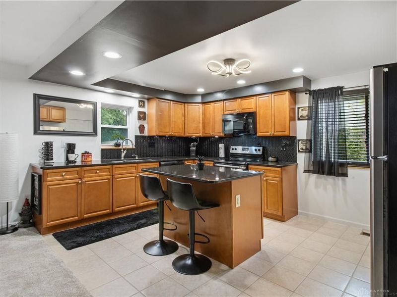 5242 Taylorsville Road, Dayton, OH 45424 Photo 11