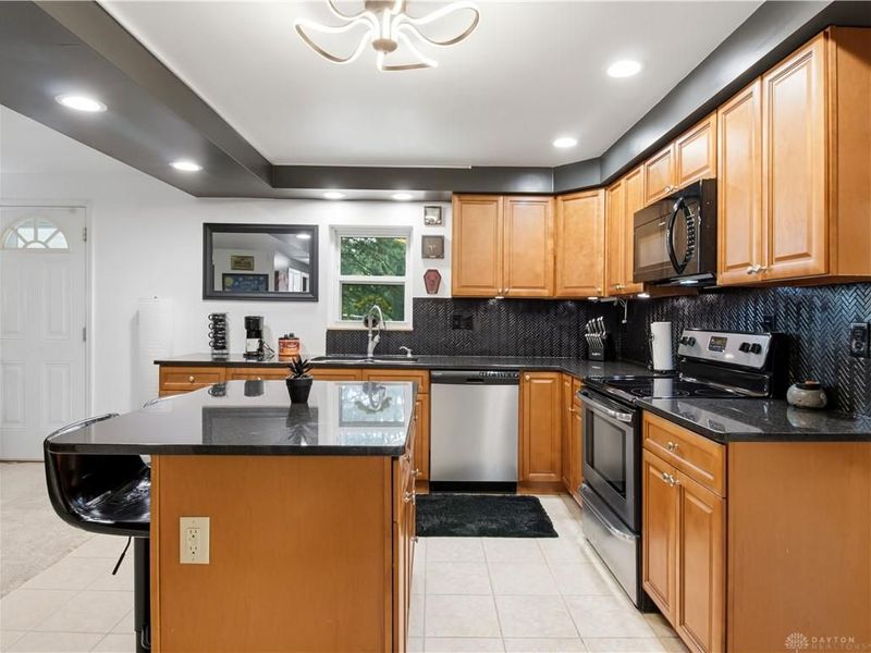 5242 Taylorsville Road, Dayton, OH 45424 Photo 12