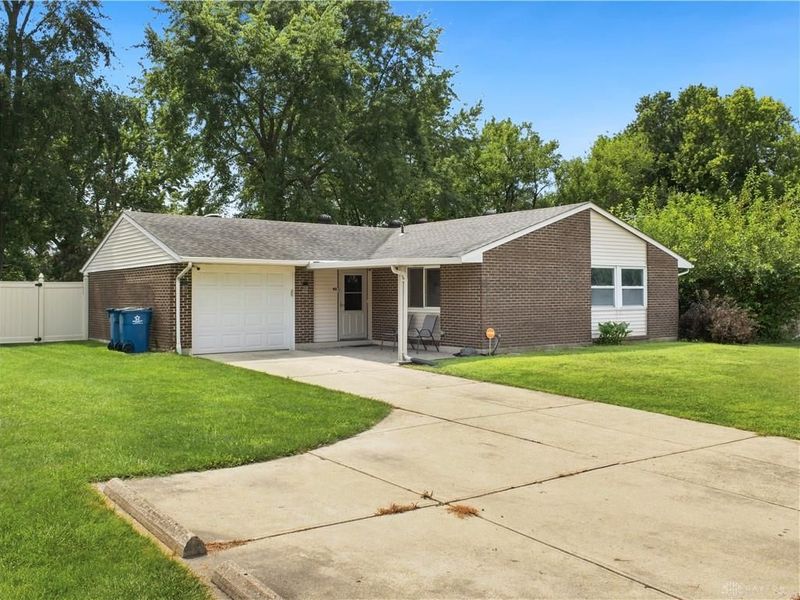 5242 Taylorsville Road, Dayton, OH 45424 Photo 2
