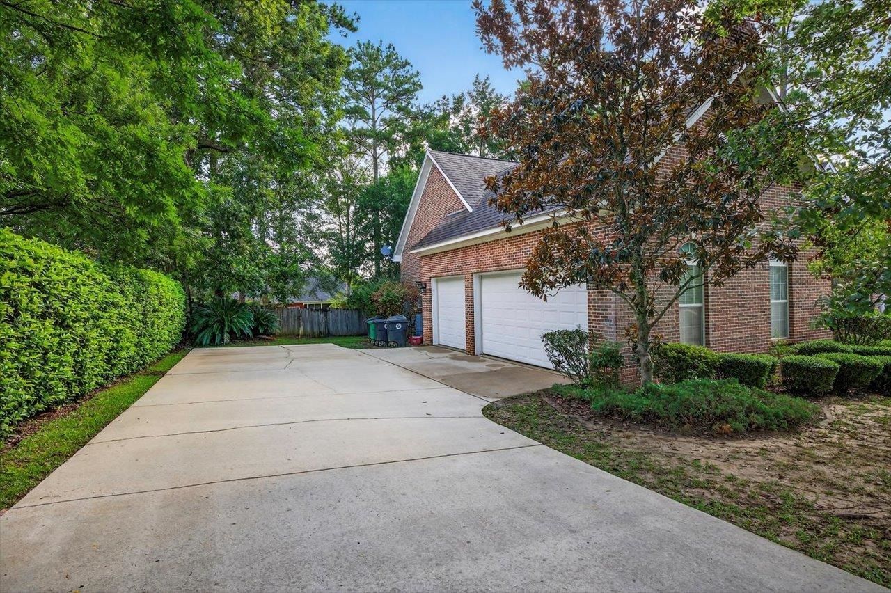 9585 Deer Valley Drive , Tallahassee, FL 32312 Photo