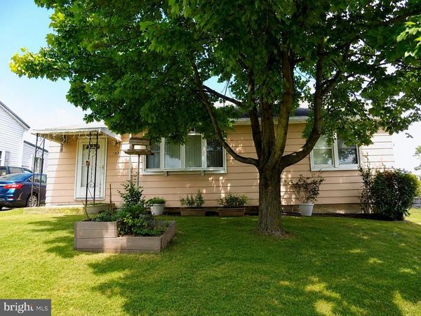 785 LONGS GAP ROAD , CARLISLE, PA 17013