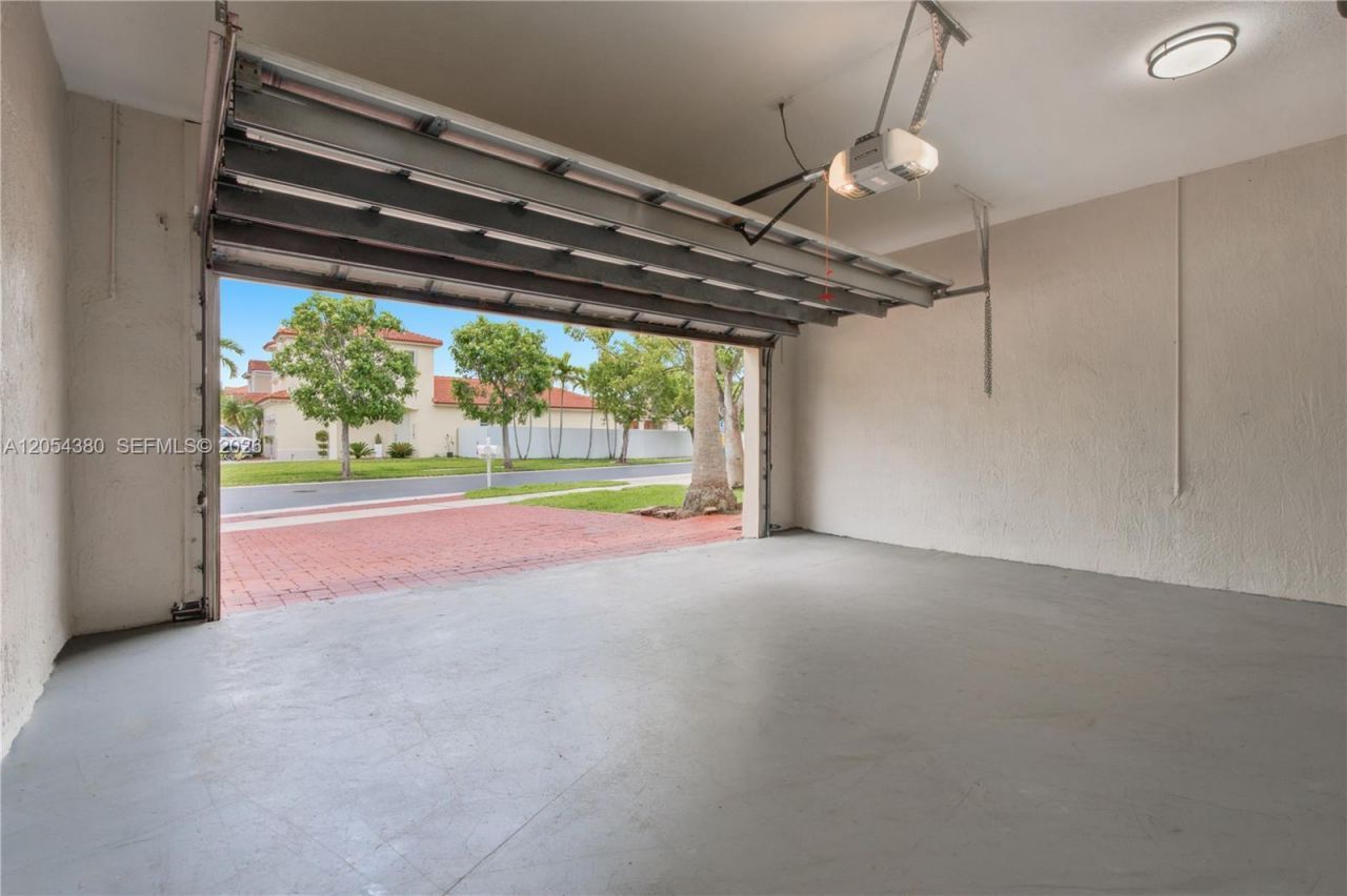 3710 NE 22nd Pl , Homestead, FL 33033 Photo
