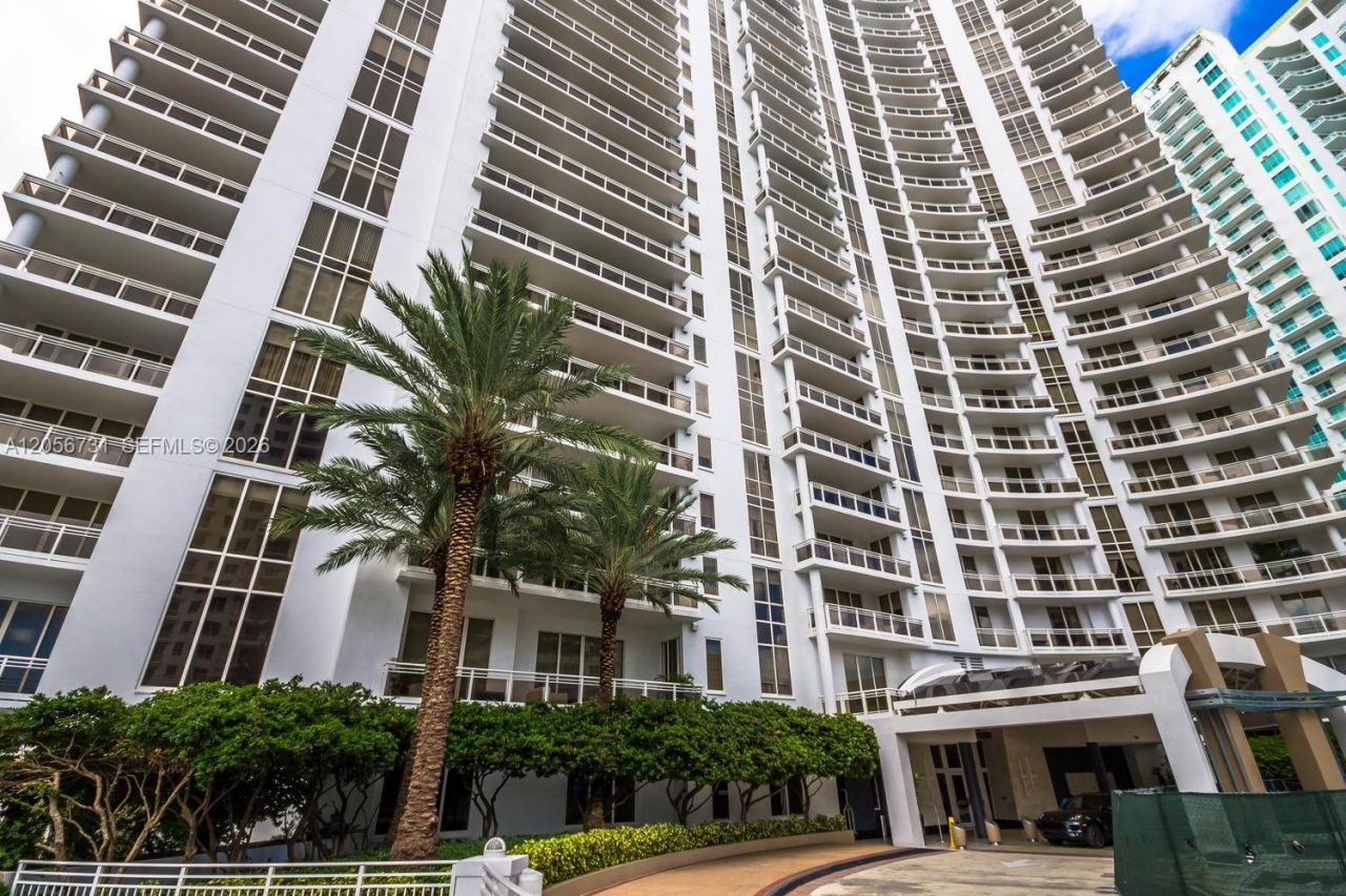 901 Brickell Key Blvd , Unit 3004, Miami, FL 33131 Photo