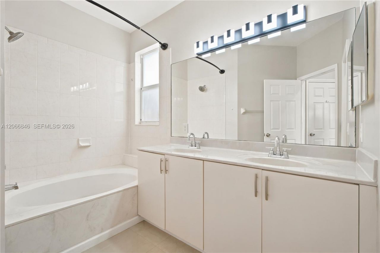 3710 NE 22nd Pl , Unit 3710, Homestead, FL 33033 Photo