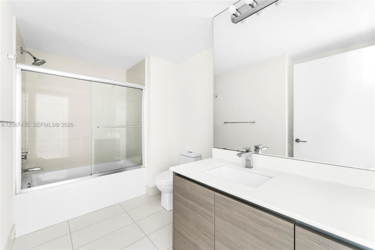 460 NE 28th St, Unit 1803, Miami, FL 33137 Photo