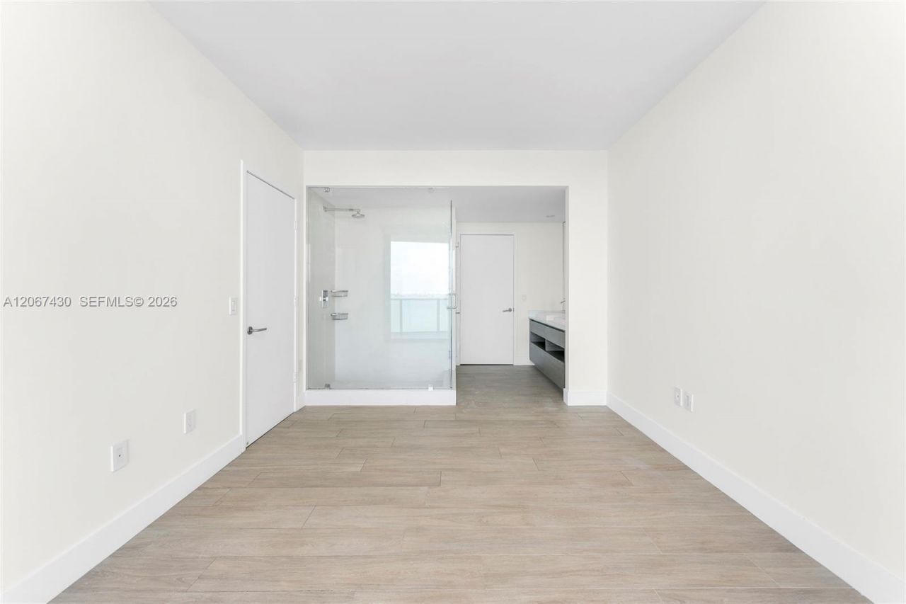 460 NE 28th St, Unit 1803, Miami, FL 33137 Photo