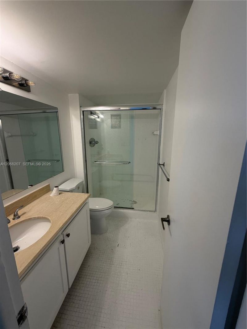 5838 Collins Ave, Unit 4A, Miami Beach, FL 33140 Photo