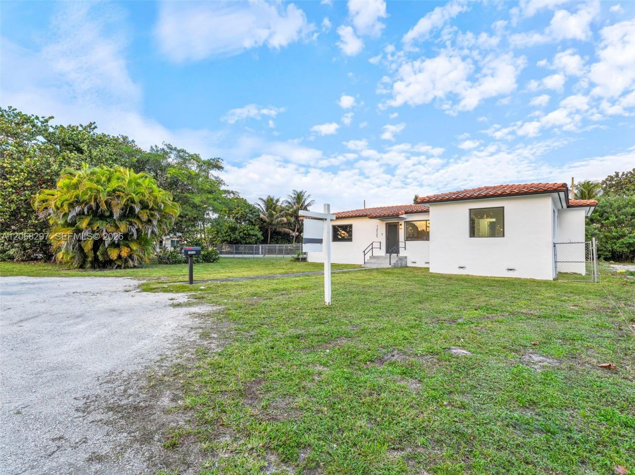 14545 Garden Dr, Miami, FL 33168 Photo