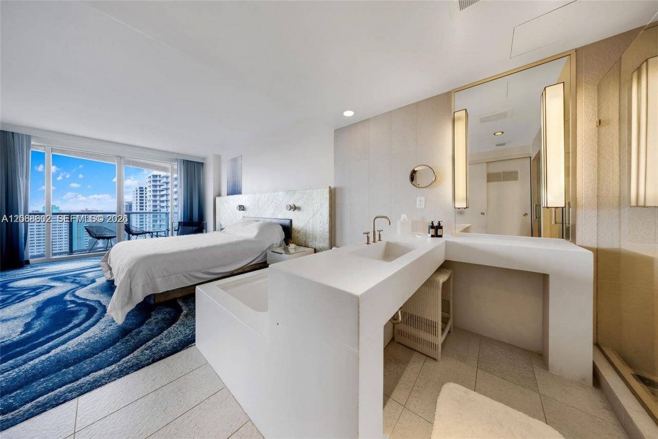3101 Bayshore Dr, Unit 1808, Fort Lauderdale, FL 33304 Photo