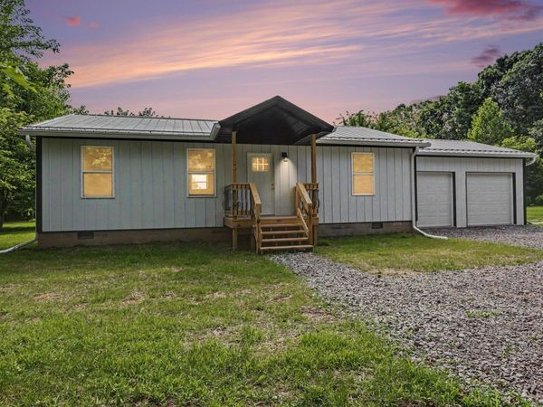 2534 Geneva School Road SE, Bremen, OH 43107