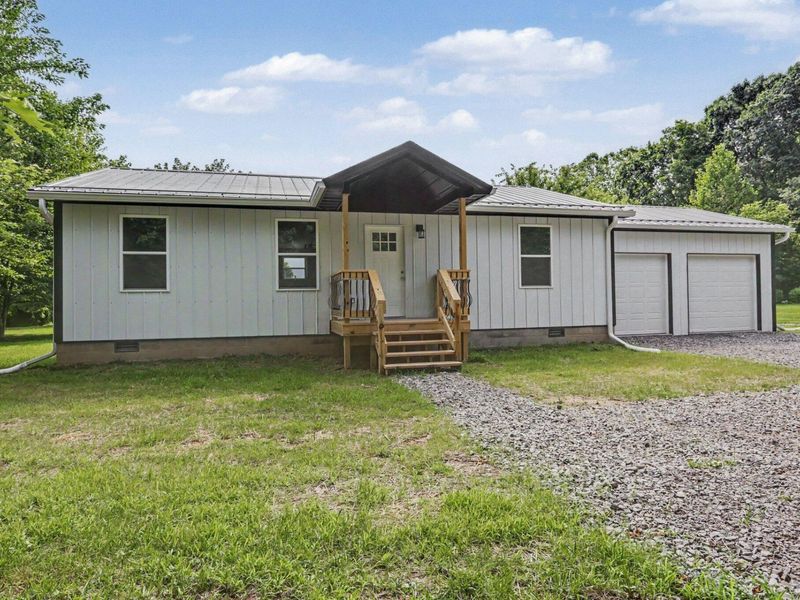 2534 Geneva School Road SE, Bremen, OH 43107 Photo 2