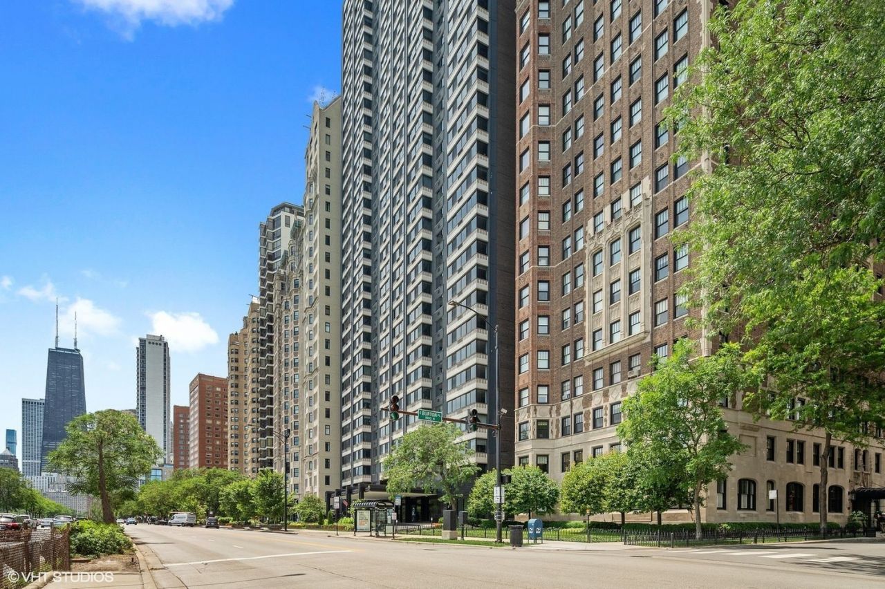 1440 N Lake Shore Drive, Unit 9E, Chicago, IL 60610 Main Photo