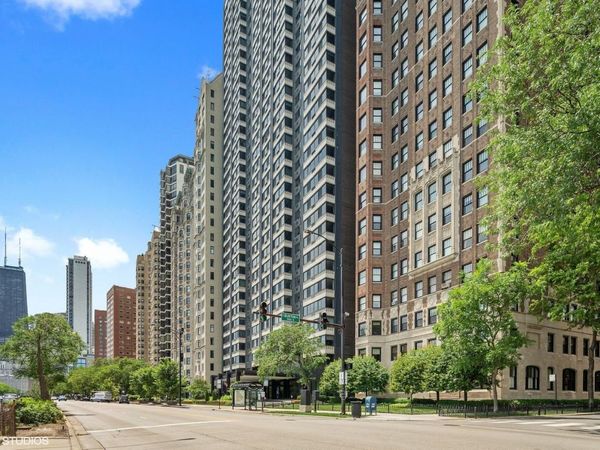 1440 N LAKE SHORE Drive, Unit 9E, Chicago, IL 60610