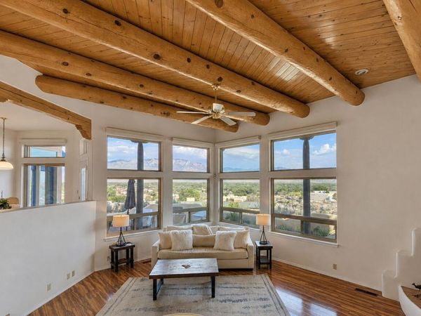 40 Sereno Road, Corrales, NM 87048