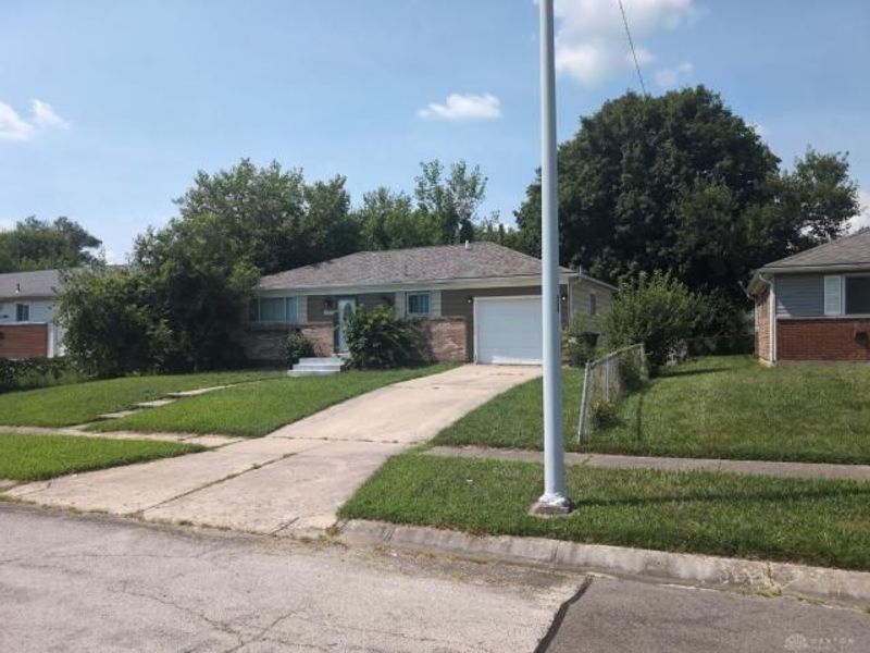 5013 Fortman Drive, Dayton, OH 45417 Photo 2