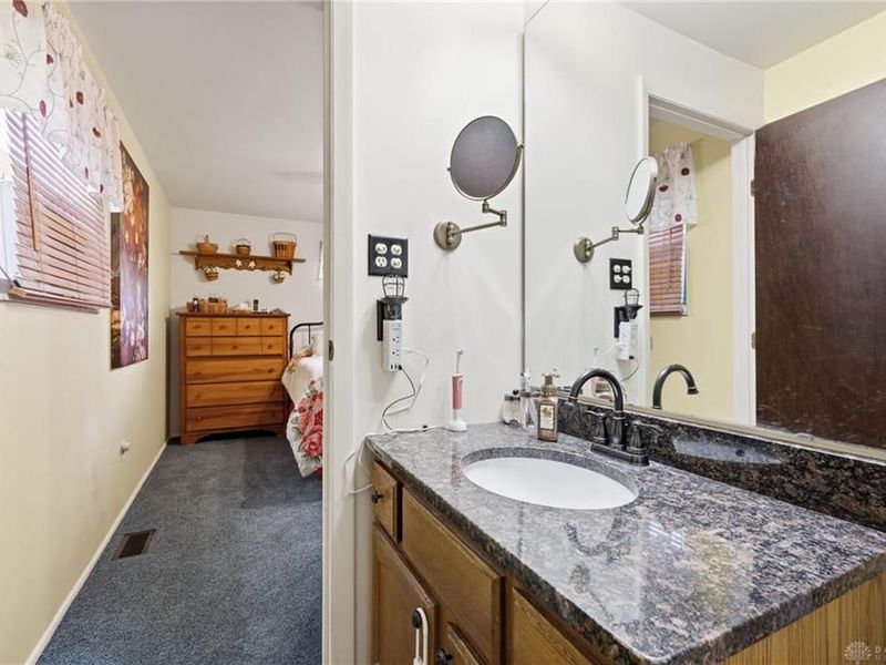562 Hathaway Trail, Tipp City, OH 45371 Photo 38