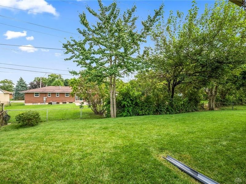 562 Hathaway Trail, Tipp City, OH 45371 Photo 48