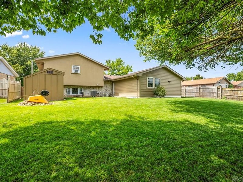 562 Hathaway Trail, Tipp City, OH 45371 Photo 54