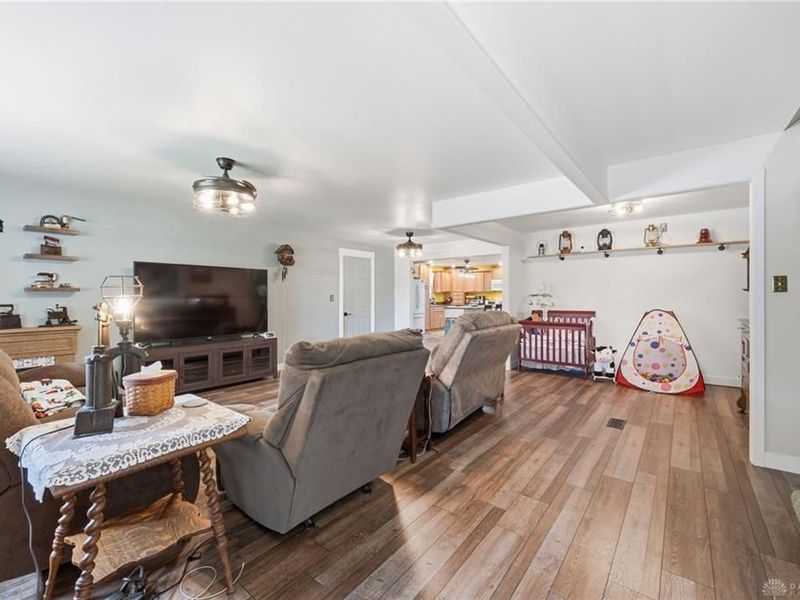 562 Hathaway Trail, Tipp City, OH 45371 Photo 7